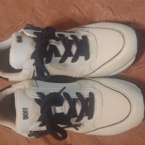 DKNY fashion sneakers - Picture 6 of 6